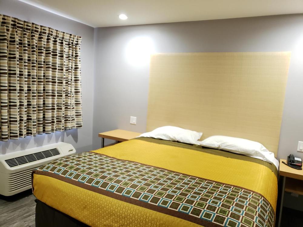 King Room at Regal Inn, photo 2
